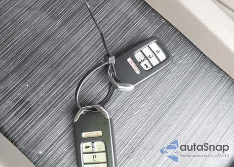 2019 Honda Pilot Touring from USA, damaged, VIN 5FNYF5H64KB020683